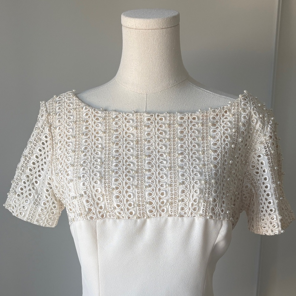 Elegant White Lace Dress - Picture 4 of 5